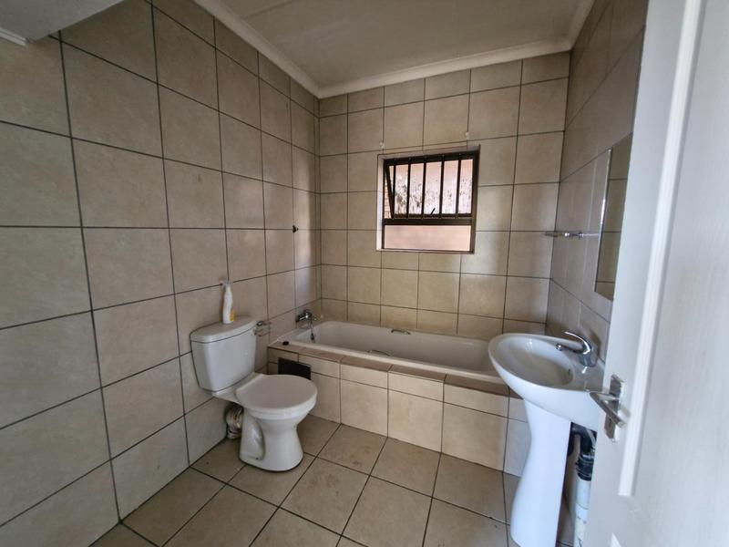 To Let 2 Bedroom Property for Rent in Brentwood Park Gauteng