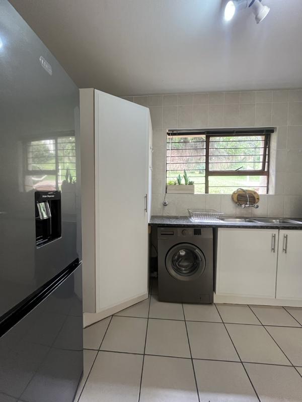 To Let 2 Bedroom Property for Rent in Waterkloof A H Gauteng