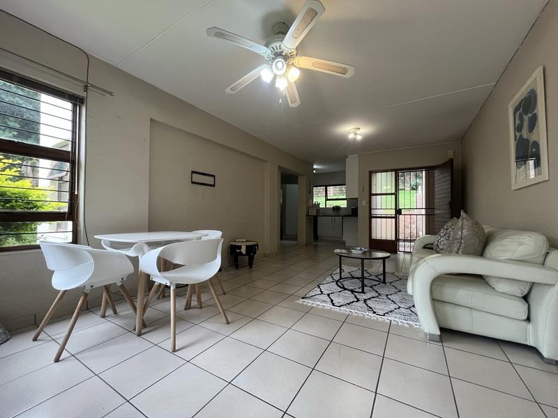 To Let 2 Bedroom Property for Rent in Waterkloof A H Gauteng