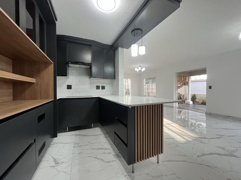 To Let 3 Bedroom Property for Rent in Waterkloof Ridge Gauteng