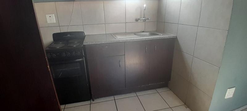 2 Bedroom Property for Sale in Fleurhof Gauteng