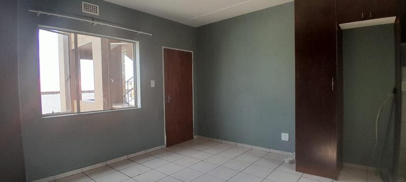 2 Bedroom Property for Sale in Fleurhof Gauteng