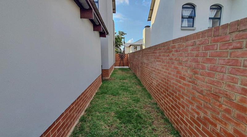To Let 3 Bedroom Property for Rent in Heritage Hill Gauteng