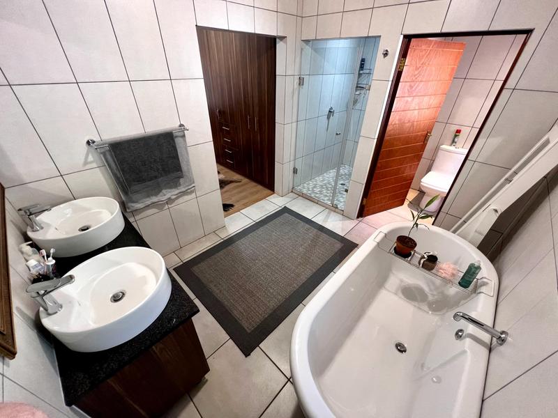 3 Bedroom Property for Sale in Midlands Estate Gauteng