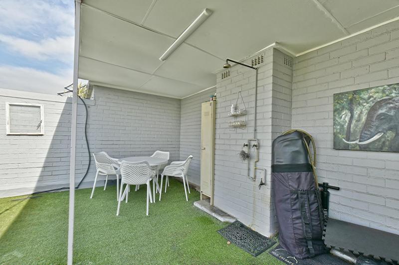 1 Bedroom Property for Sale in Illovo Gauteng