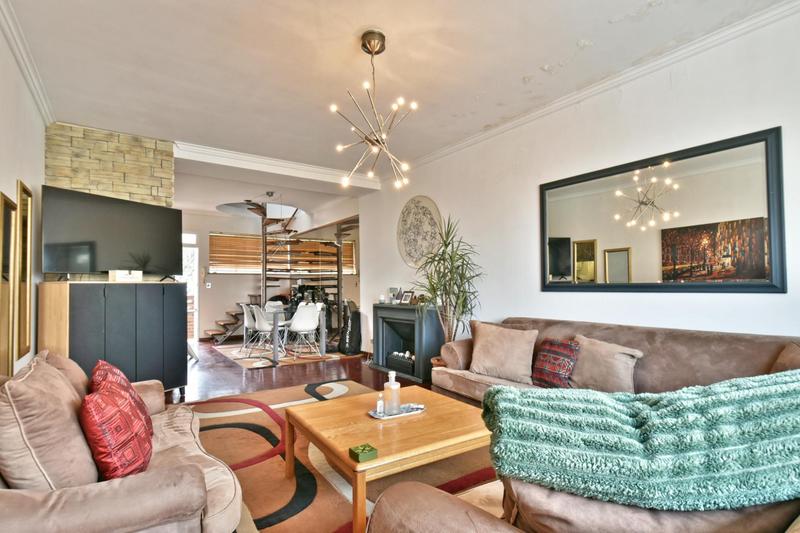 1 Bedroom Property for Sale in Illovo Gauteng