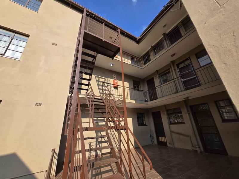 To Let 1 Bedroom Property for Rent in Jeppestown Gauteng