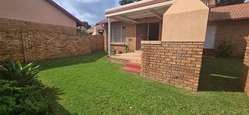2 Bedroom Property for Sale in Magalieskruin Gauteng