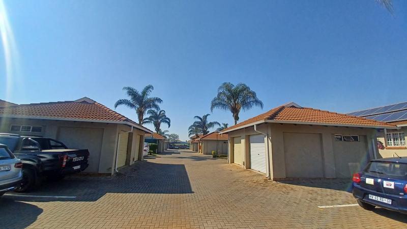 2 Bedroom Property for Sale in Montana Park Gauteng