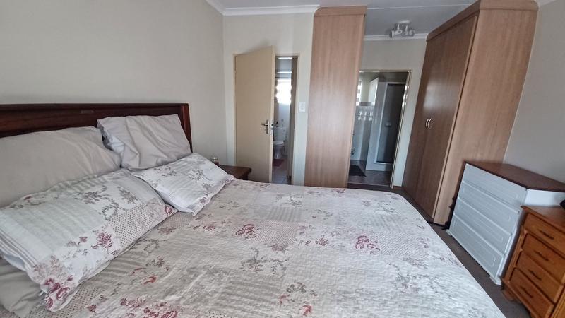 2 Bedroom Property for Sale in Montana Park Gauteng
