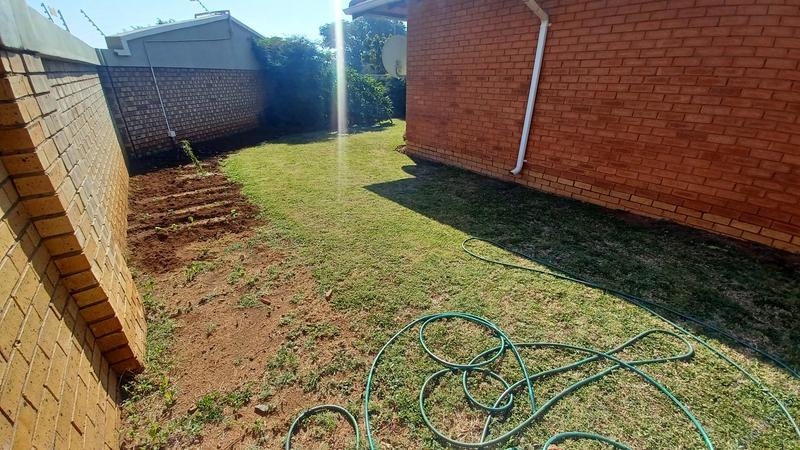 2 Bedroom Property for Sale in Montana Park Gauteng
