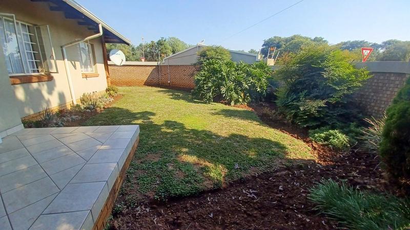2 Bedroom Property for Sale in Montana Park Gauteng