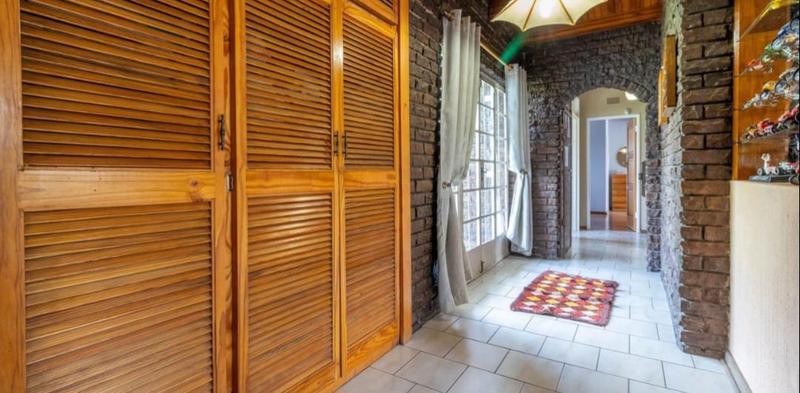 4 Bedroom Property for Sale in Randhart Gauteng