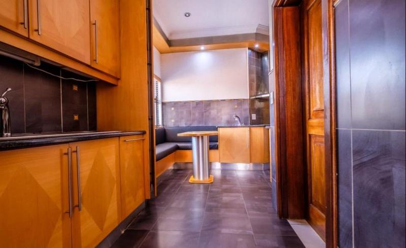 6 Bedroom Property for Sale in Bassonia Gauteng