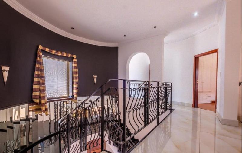 6 Bedroom Property for Sale in Bassonia Gauteng