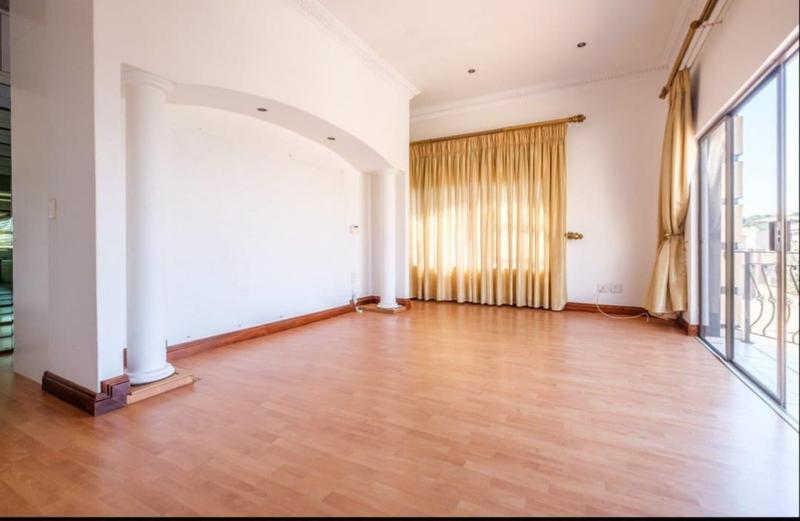 6 Bedroom Property for Sale in Bassonia Gauteng