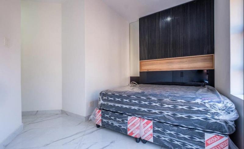 6 Bedroom Property for Sale in Bassonia Gauteng