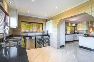 4 Bedroom Property for Sale in Glenvista Gauteng