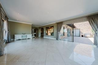 4 Bedroom Property for Sale in Glenvista Gauteng