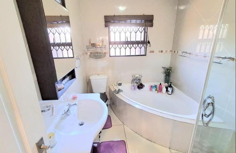3 Bedroom Property for Sale in Raceview Gauteng