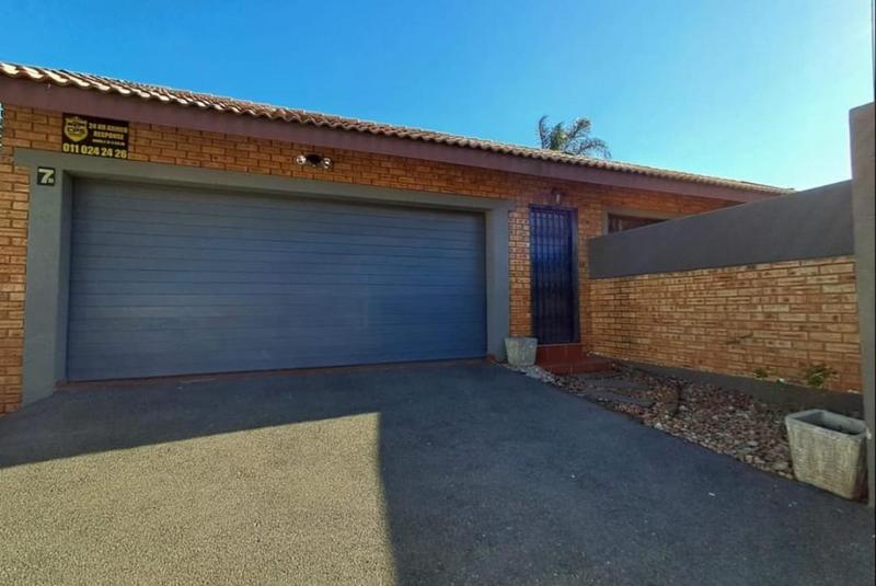 3 Bedroom Property for Sale in Raceview Gauteng