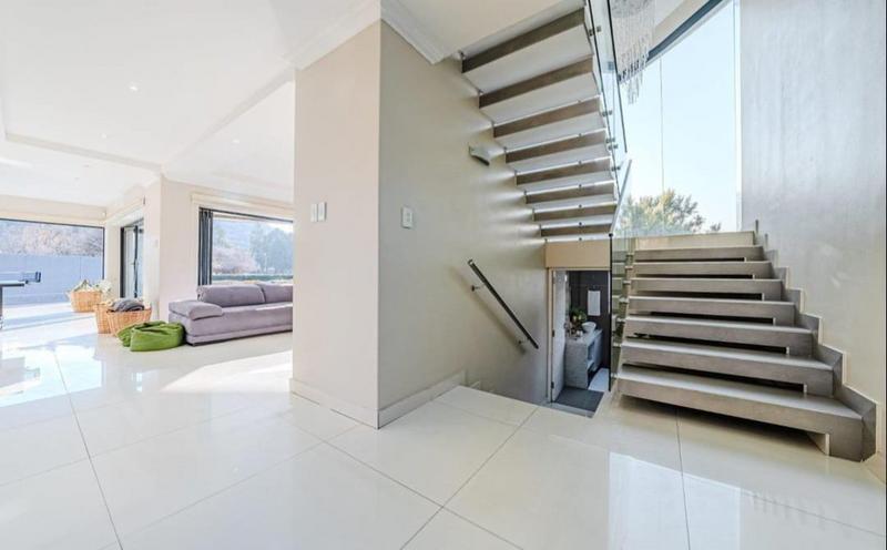 5 Bedroom Property for Sale in Eye of Africa Gauteng
