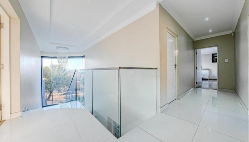 5 Bedroom Property for Sale in Eye of Africa Gauteng