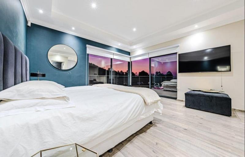 5 Bedroom Property for Sale in Eye of Africa Gauteng