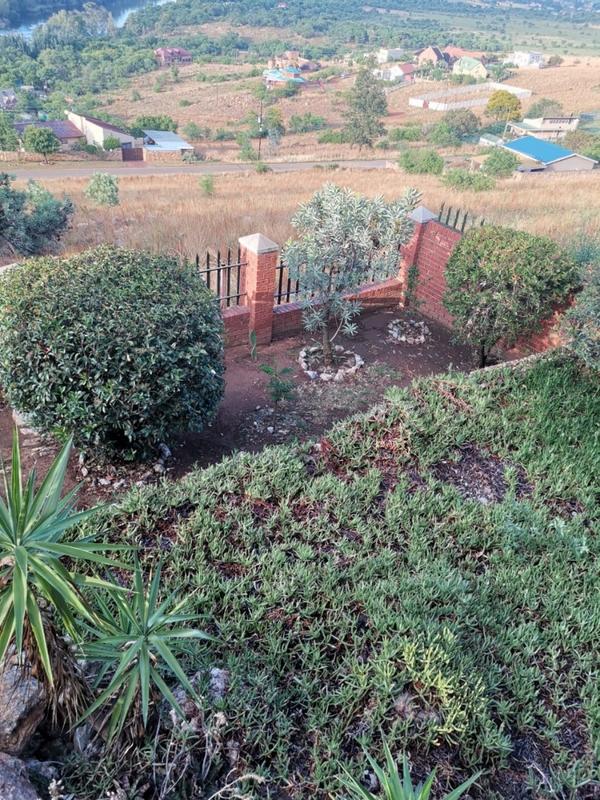 0 Bedroom Property for Sale in Vaaloewer Gauteng