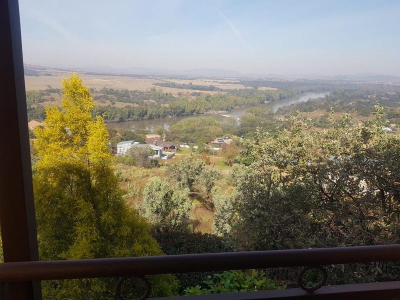 0 Bedroom Property for Sale in Vaaloewer Gauteng