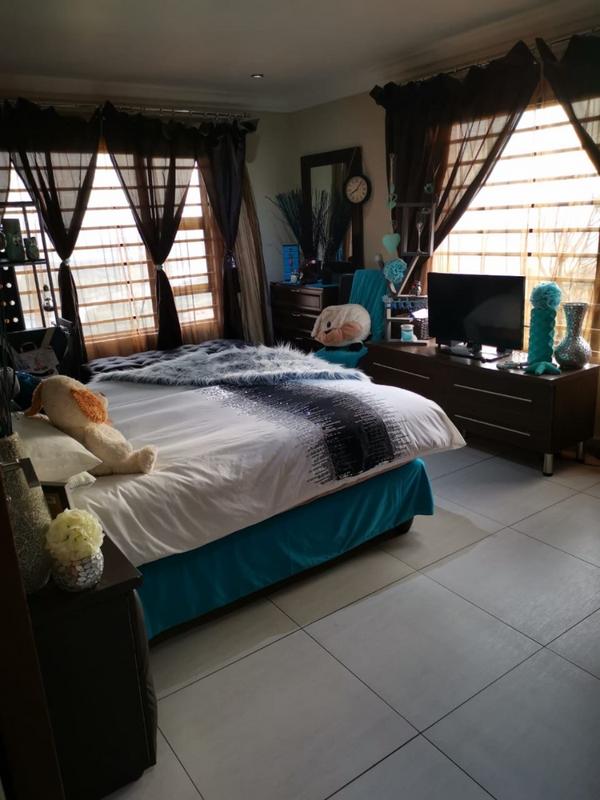 0 Bedroom Property for Sale in Vaaloewer Gauteng