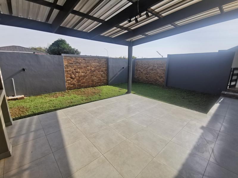 3 Bedroom Property for Sale in Kookrus Gauteng