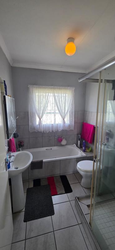 2 Bedroom Property for Sale in Riversdale Gauteng
