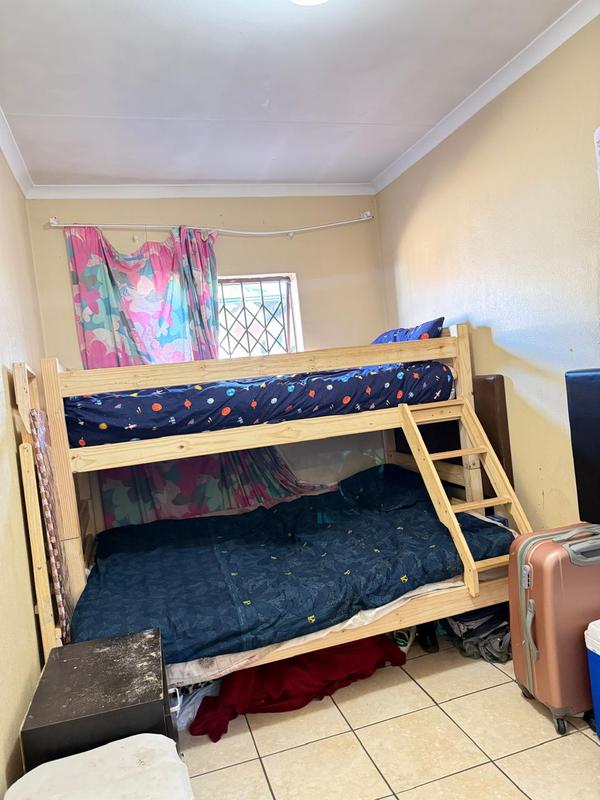 2 Bedroom Property for Sale in Clayville Gauteng