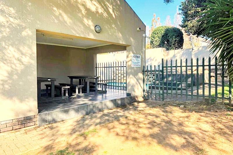 2 Bedroom Property for Sale in Bedford Gardens Gauteng
