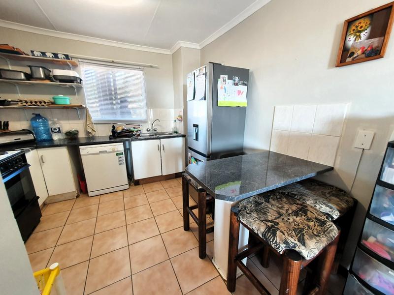 2 Bedroom Property for Sale in Dorandia Gauteng