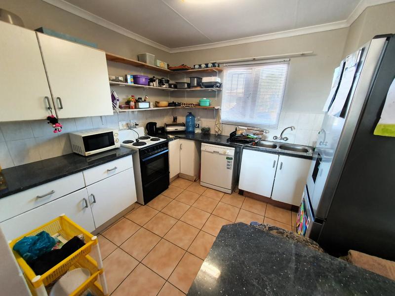 2 Bedroom Property for Sale in Dorandia Gauteng