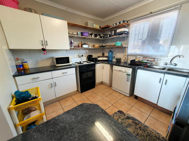 2 Bedroom Property for Sale in Dorandia Gauteng