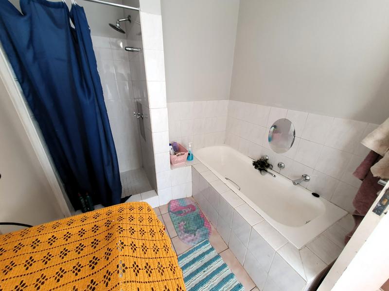 2 Bedroom Property for Sale in Dorandia Gauteng