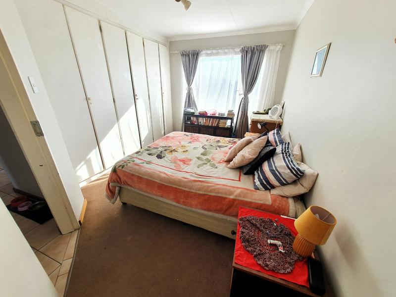 2 Bedroom Property for Sale in Dorandia Gauteng