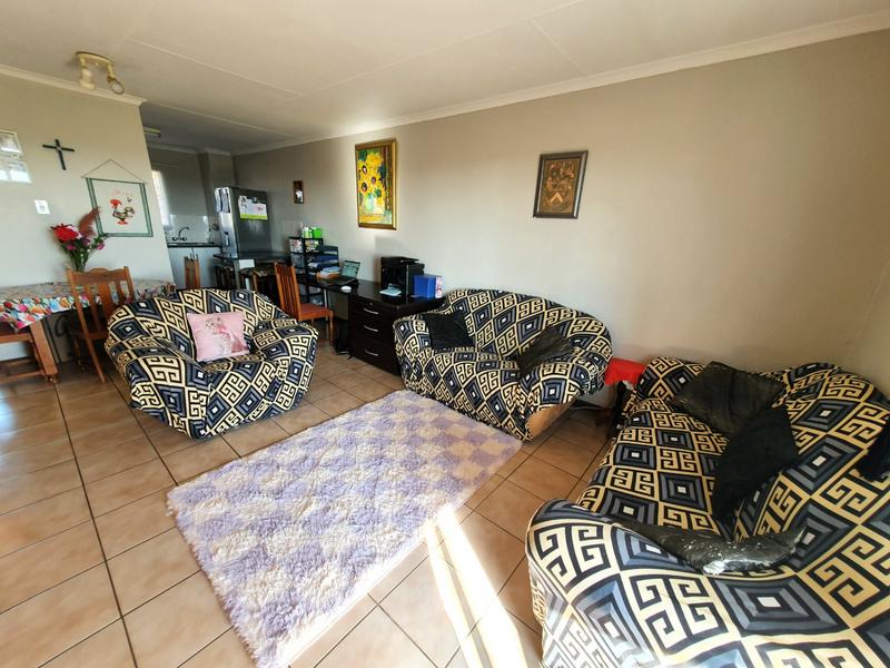 2 Bedroom Property for Sale in Dorandia Gauteng