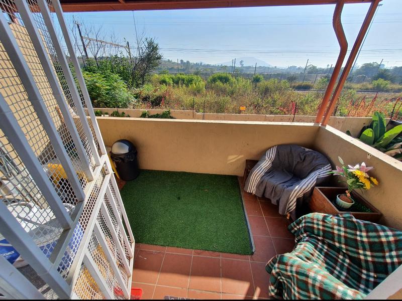 2 Bedroom Property for Sale in Dorandia Gauteng