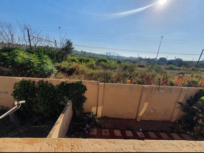 2 Bedroom Property for Sale in Dorandia Gauteng