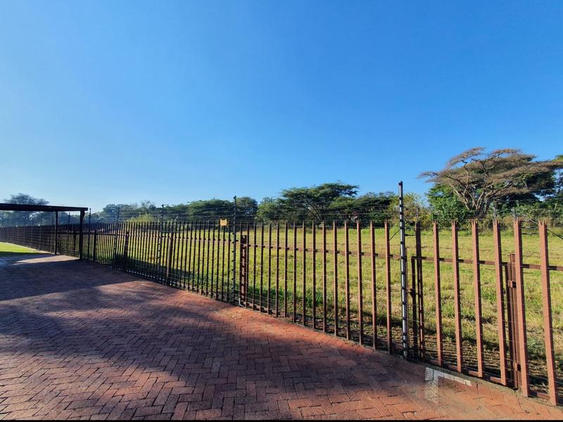 2 Bedroom Property for Sale in Dorandia Gauteng