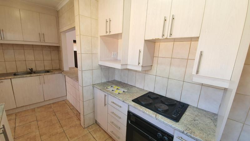 3 Bedroom Property for Sale in Hesteapark Gauteng