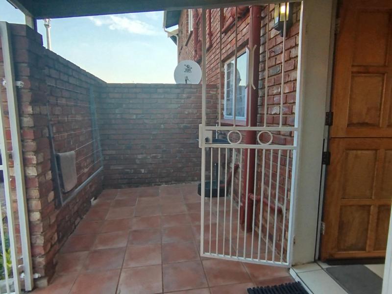 2 Bedroom Property for Sale in Freeway Park Gauteng