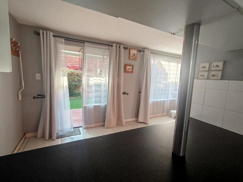 2 Bedroom Property for Sale in Freeway Park Gauteng
