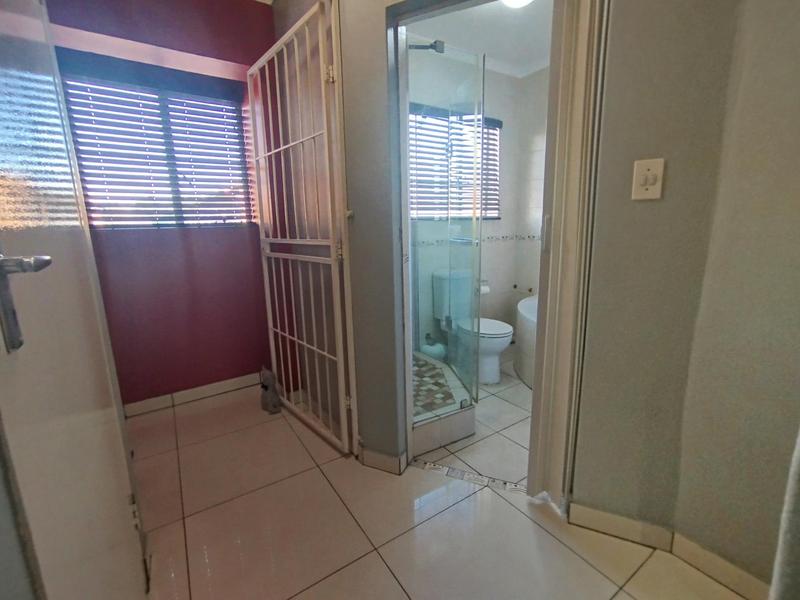 2 Bedroom Property for Sale in Freeway Park Gauteng