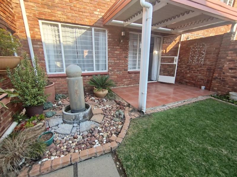 2 Bedroom Property for Sale in Freeway Park Gauteng