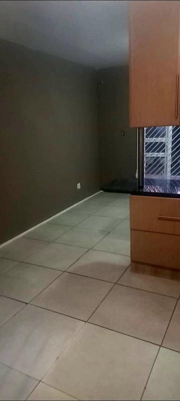 To Let 2 Bedroom Property for Rent in Bramley View Gauteng